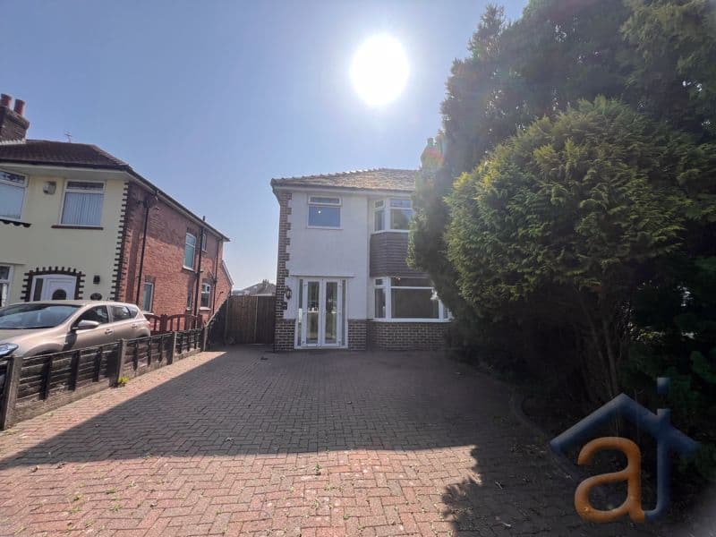 To Let &#8211; Preston New Road, Southport &#8211; Semi Detached House