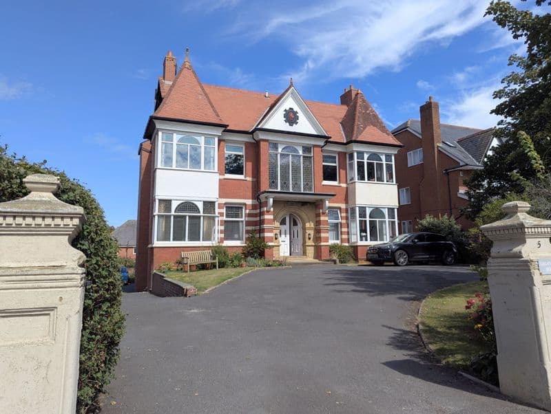 To Let &#8211; Grosvenor Road, Birkdale &#8211; Two Bedroom Apartment