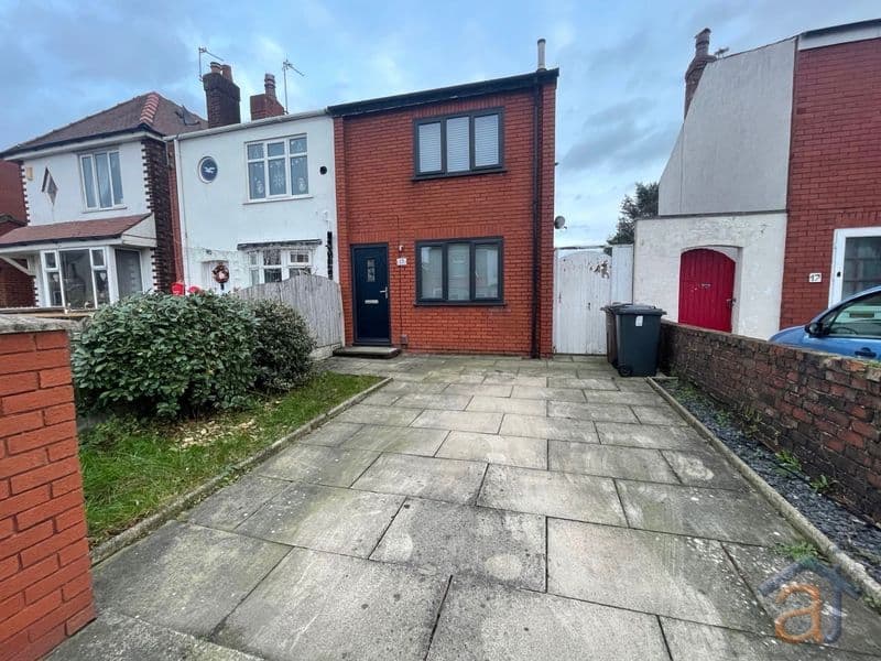 To Let – High Park Road, Southport – Available Immediately