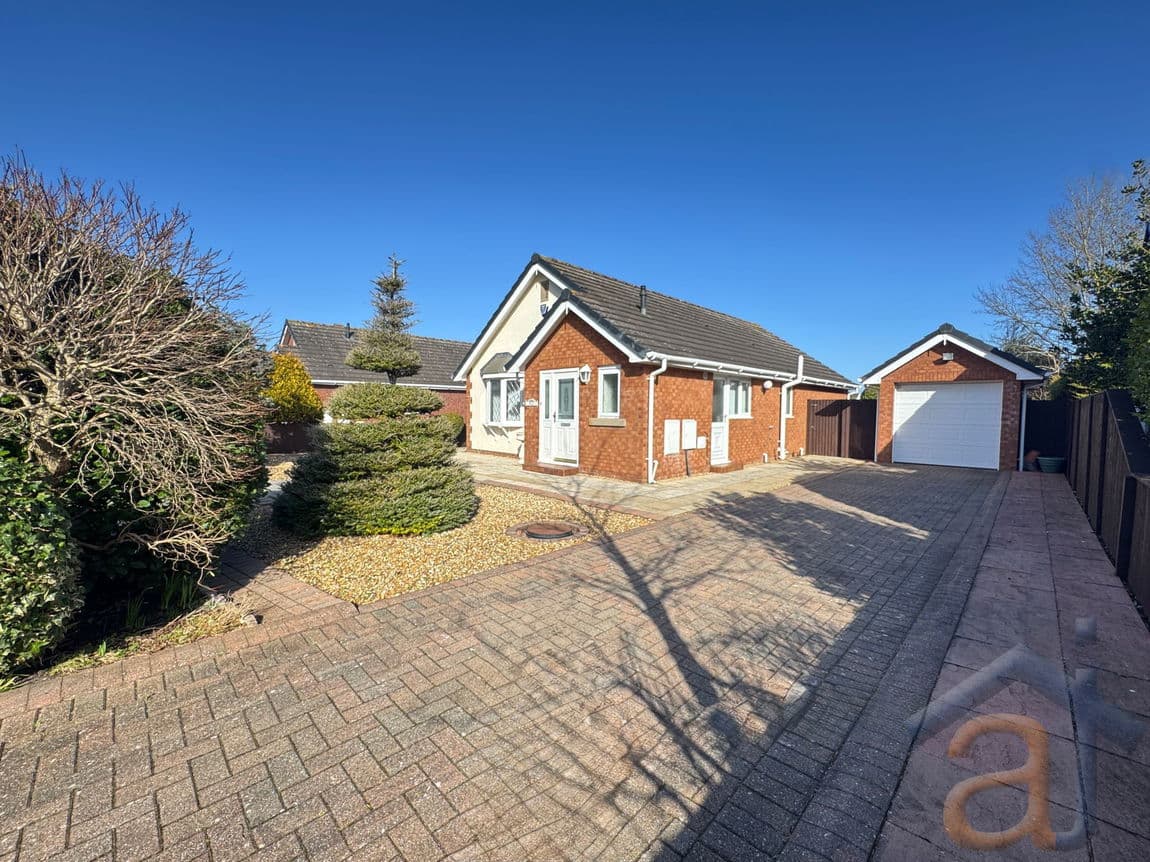 Knob Hall Gardens PR9 9RF