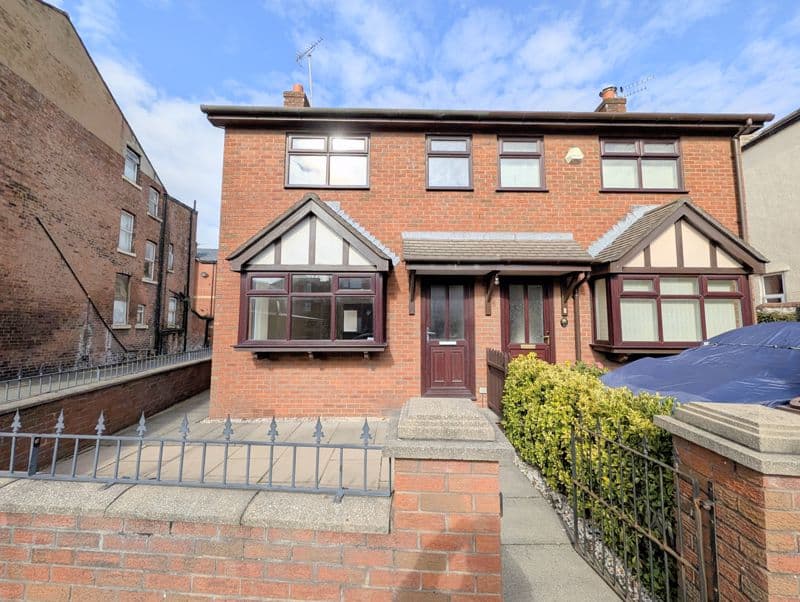 To Let – Hawesside Street, Southport – Three Bedroom Semi