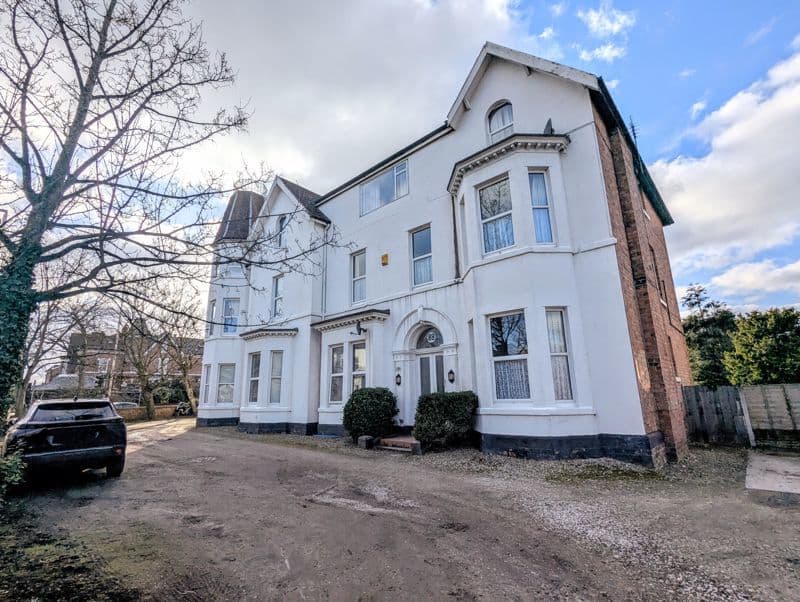 To Let – Tower Mansions, Liverpool Road, Birkdale – One Bedroom Apt