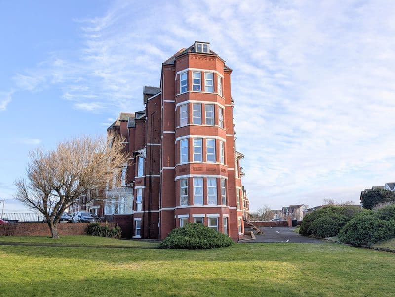 To Let – The Avondale, The Promenade – Two Bedroom Apartment