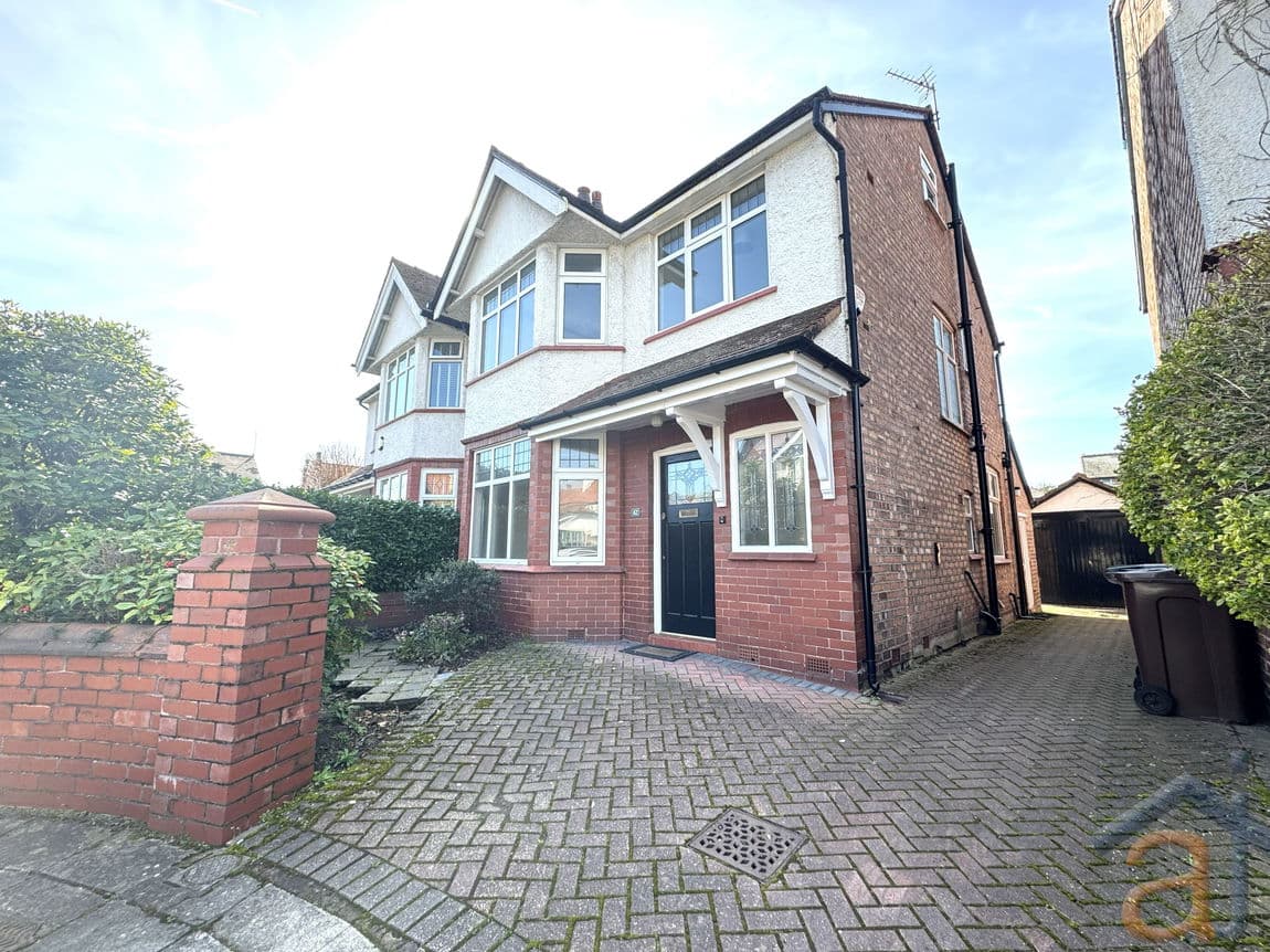 Roe Lane, Southport, PR9 7HT