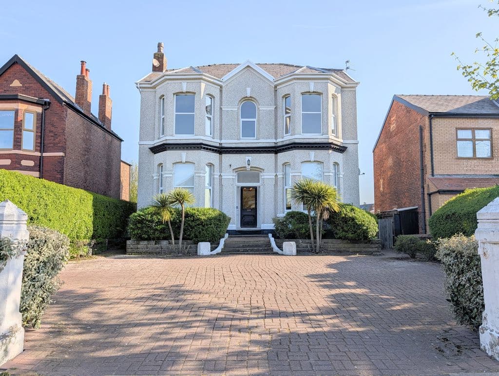 To Let – Sussex Road, Southport – Two Bedroom First Floor Apt