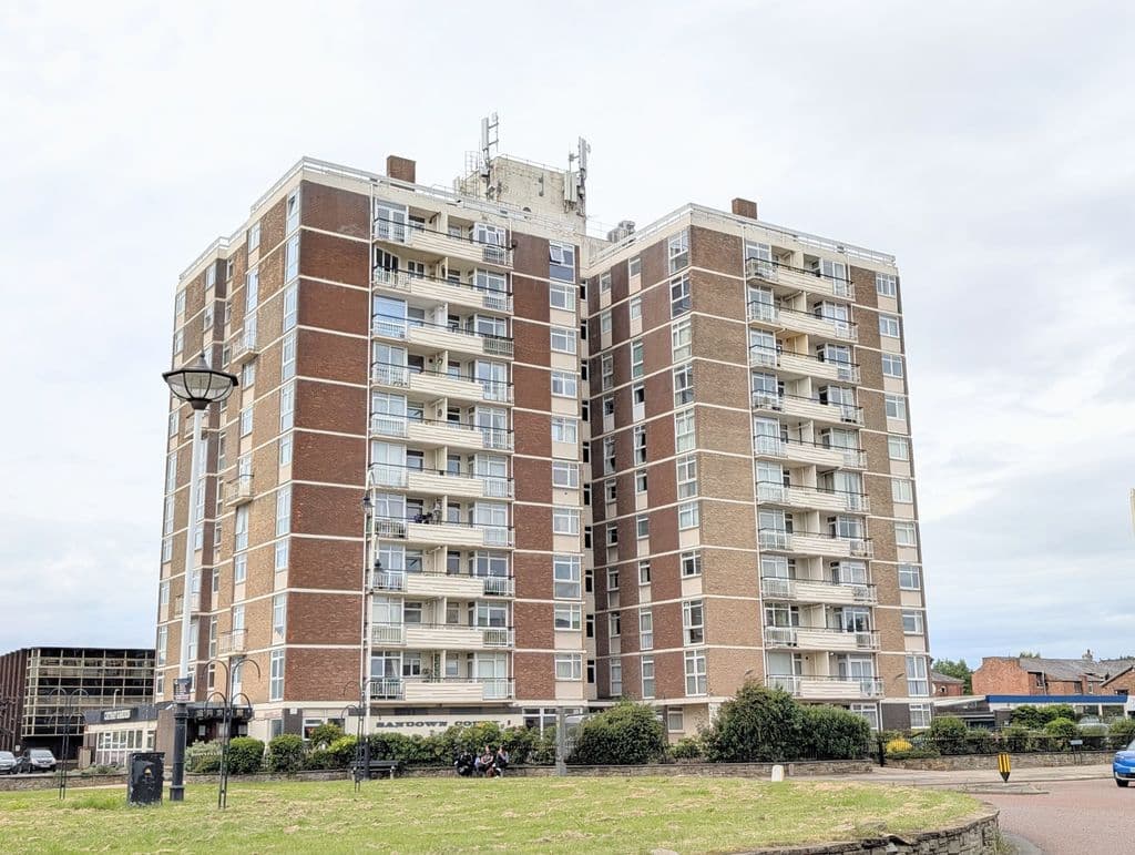 To Let – Sandown Court, Albert Road, Southport Town Centre – 2 Bed Apt