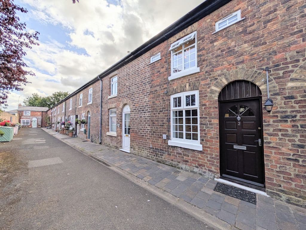To Let – Southern Road, Birkdale, PR8 – One Bedroom Terraced Cottage