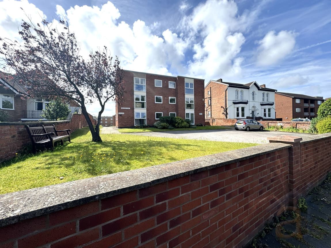 Park Crescent, Hesketh Park, Southport, PR9 9JN