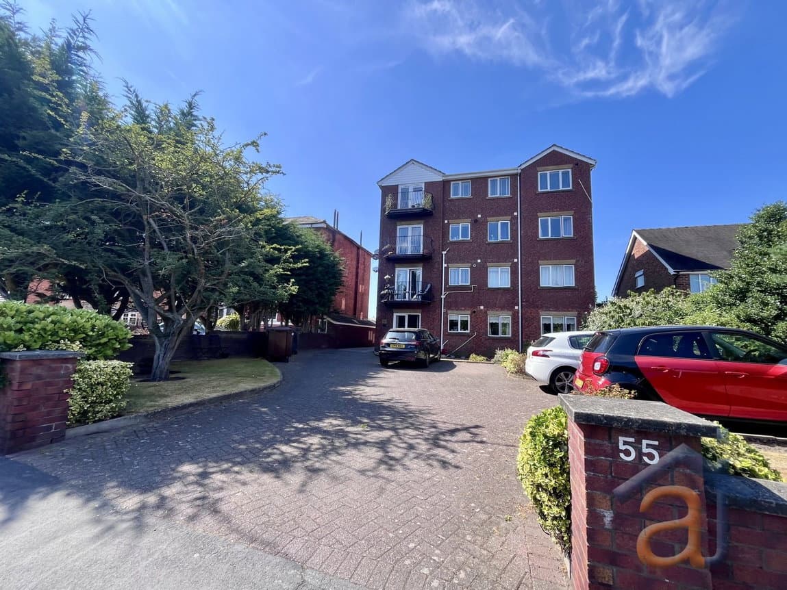 Queens Road, Southport, PR9 9HB