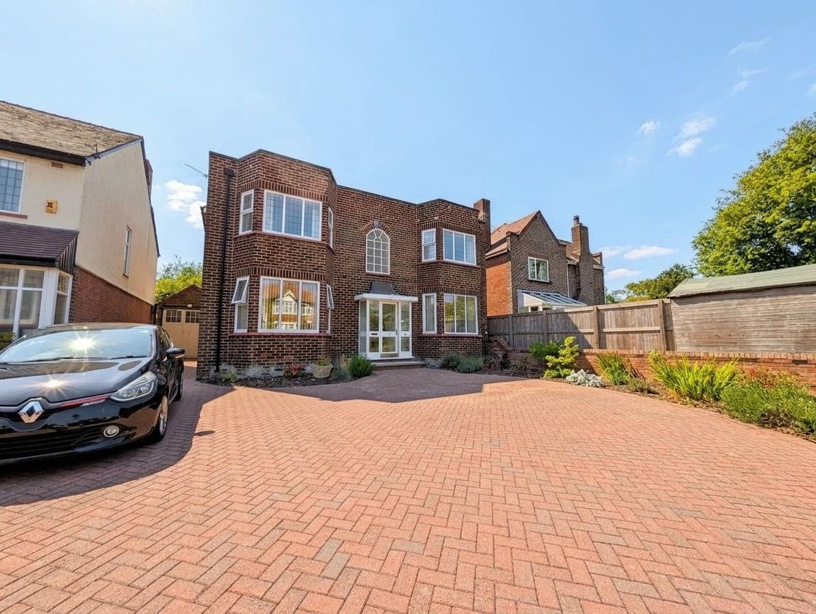 To Let – Leyland Road, Southport, PR9 – Two Bedroom Fully Furnished Apt