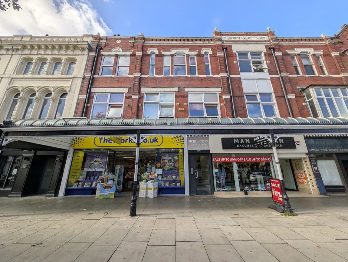 To Let – Burlington Apartments, Lord Street, Southport – One Bed Second Floor Apt