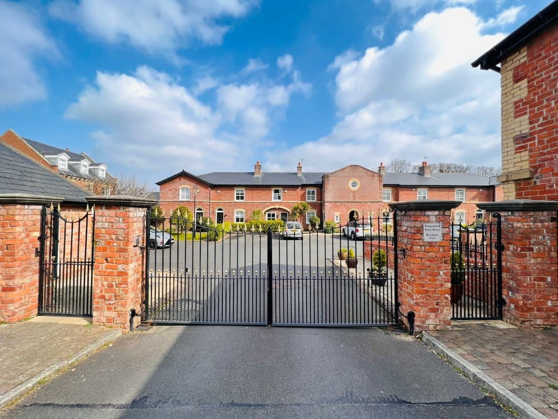 To Let – Kingswood Park, Birkdale, PR8 – Three Bed Mews House